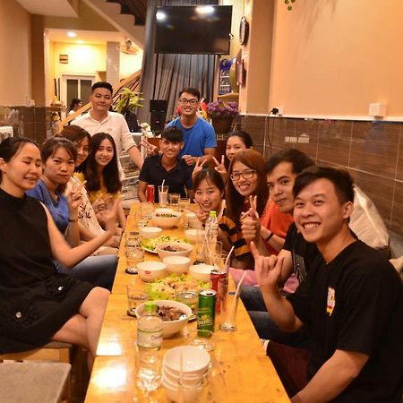 Language Exchange Hostel 2 Ho Chi Minh City Bagian luar foto