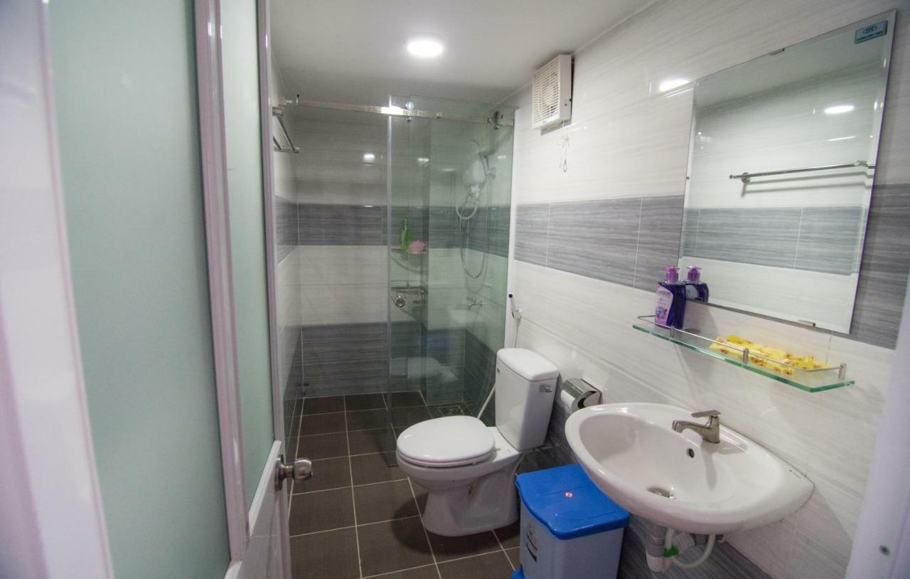 Language Exchange Hostel 2 Ho Chi Minh City Bagian luar foto