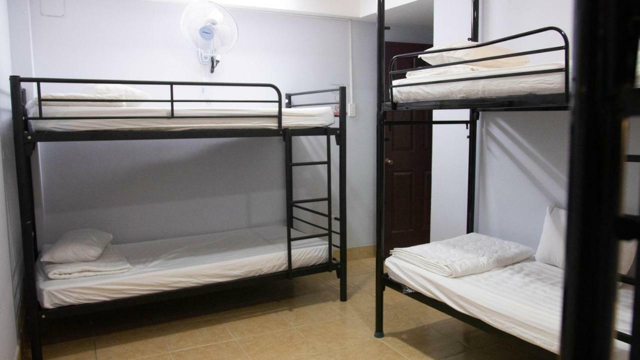 Language Exchange Hostel 2 Ho Chi Minh City Bagian luar foto