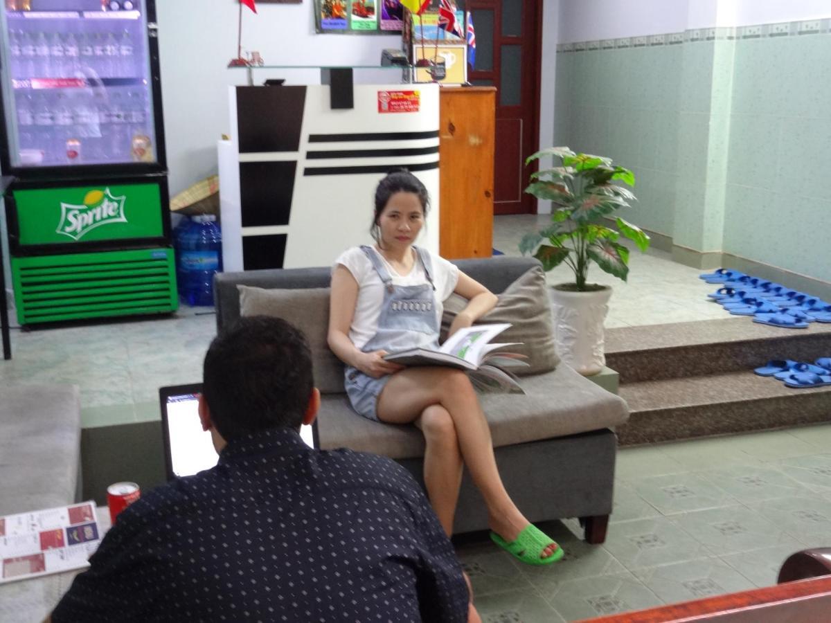 Language Exchange Hostel 2 Ho Chi Minh City Bagian luar foto