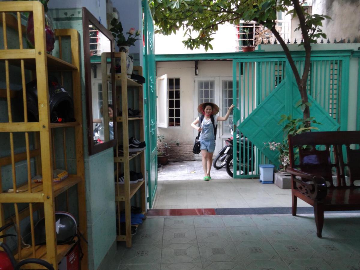 Language Exchange Hostel 2 Ho Chi Minh City Bagian luar foto